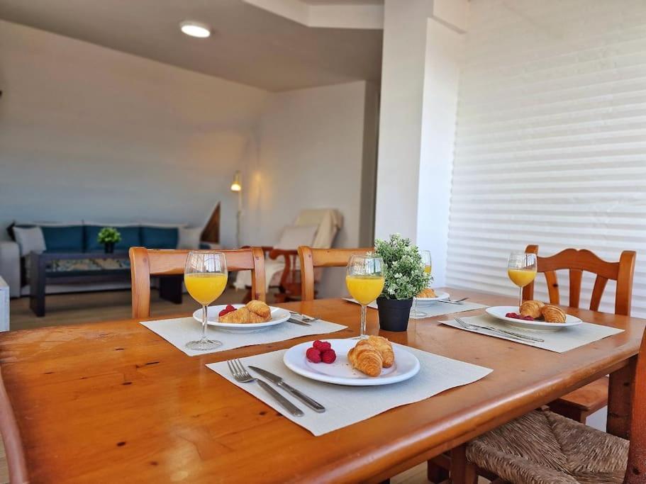 Encantador Duplex Para 6 A 1 Minuto De La Playa Benalmádena Esterno foto