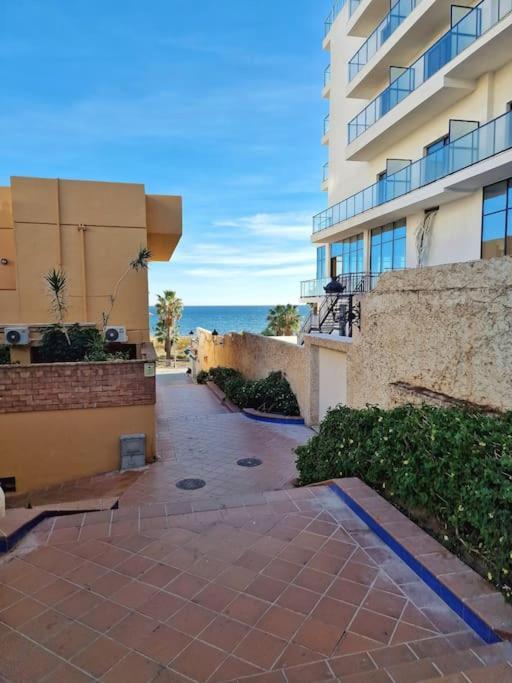 Encantador Duplex Para 6 A 1 Minuto De La Playa Benalmádena Esterno foto