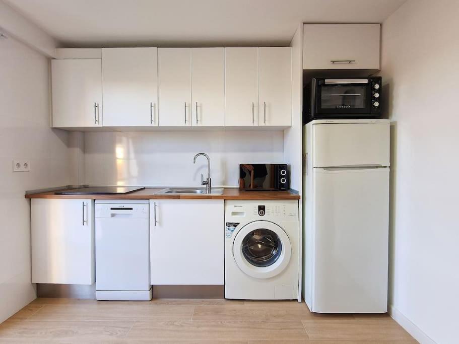 Encantador Duplex Para 6 A 1 Minuto De La Playa Benalmádena Esterno foto