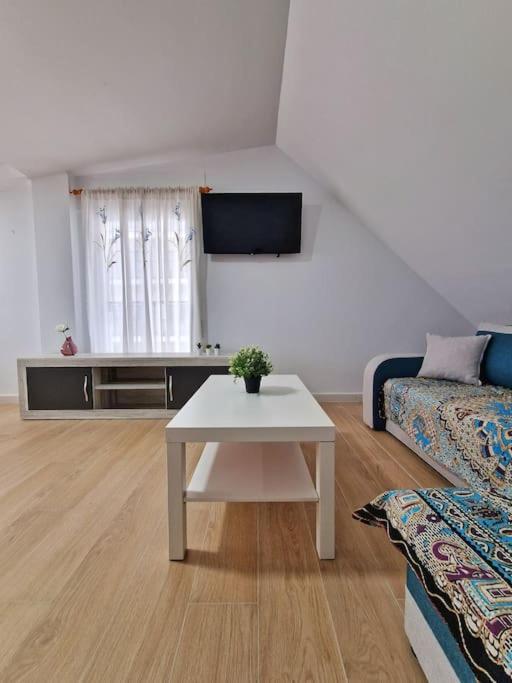 Encantador Duplex Para 6 A 1 Minuto De La Playa Benalmádena Esterno foto
