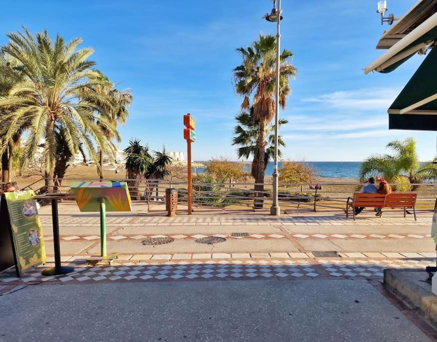 Encantador Duplex Para 6 A 1 Minuto De La Playa Benalmádena Esterno foto