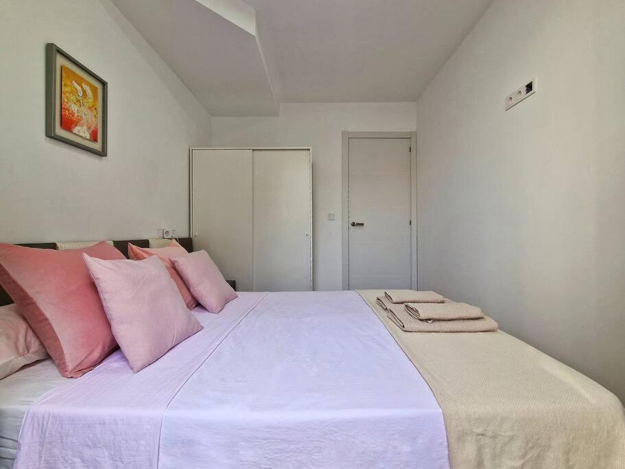 Encantador Duplex Para 6 A 1 Minuto De La Playa Benalmádena Esterno foto